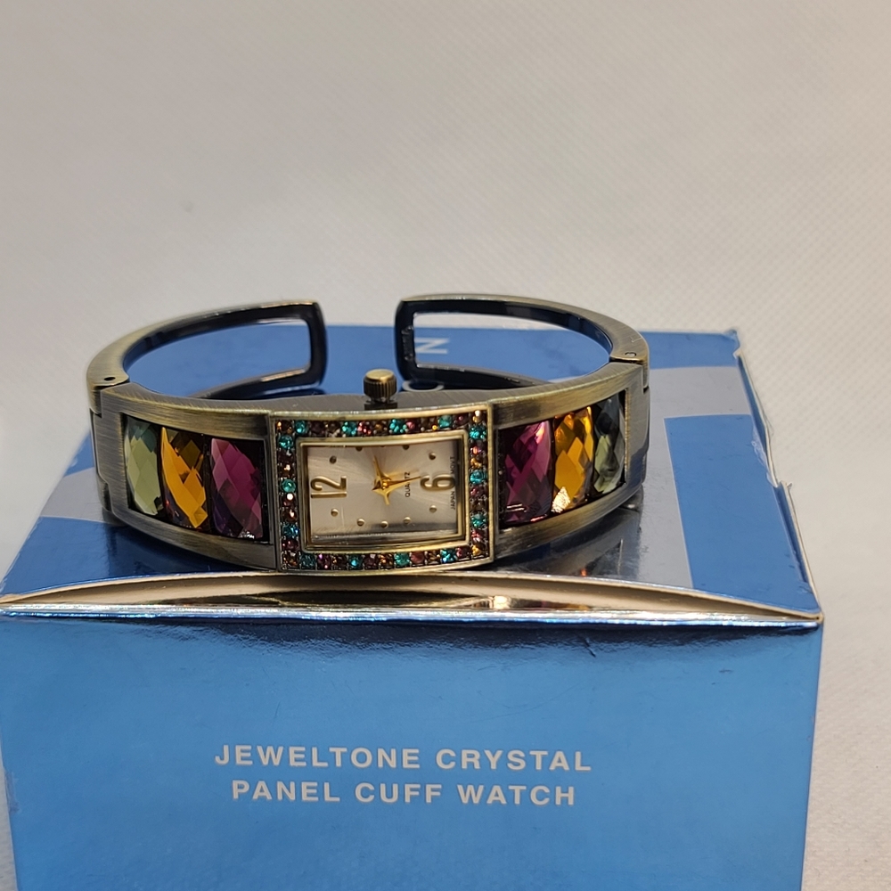 Watch - Picture 4 of 4